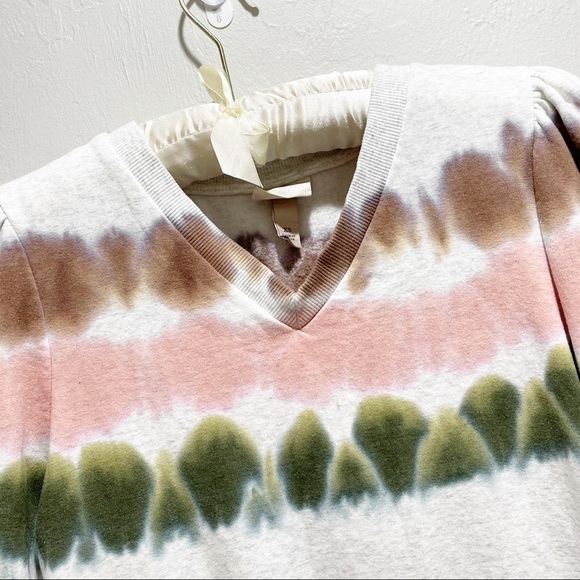 KNOX ROSE Gray V-Neck Tie Dye Sweatshirt - Picture 4 of 6